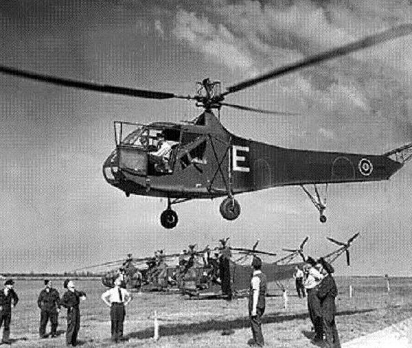 11.Вертолет R-4.