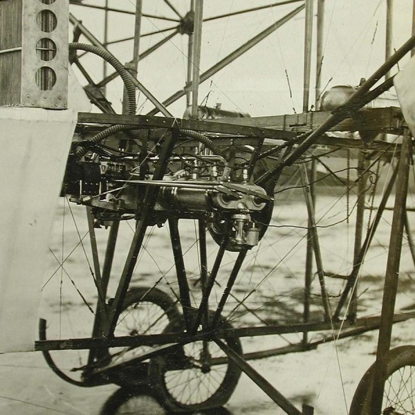 4.Двигатель Oerlikon на самолете Касяненко № 3.