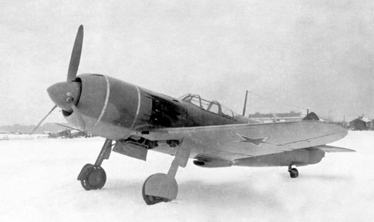 1..La-5-etalon-1944-goda-prototip-La-7..
