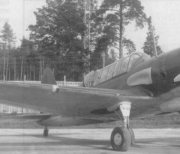 1.Опытный штурмовик-бомб. ШБ (ББ-2). Весна 1940 г.