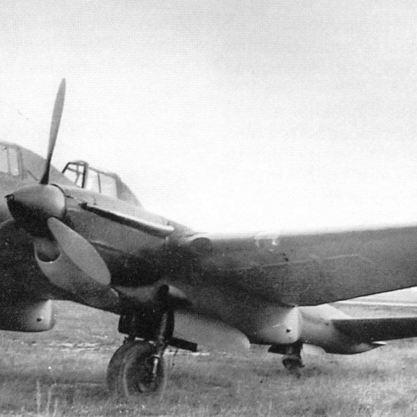 1.Учебно-тренировочный самолет Пе-2УТ.
