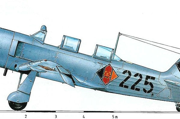 12.Як-11 ВВС ГДР. Рисунок.