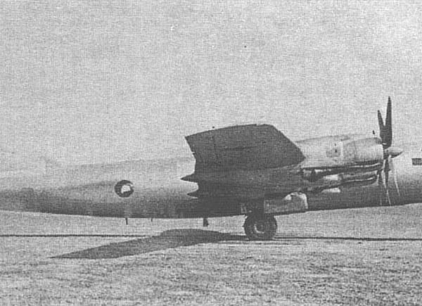 2.Бомбардировщик Ту-80.
