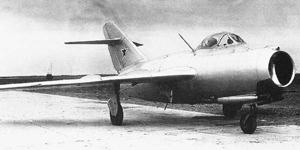 2.МиГ-15 (СА-1).