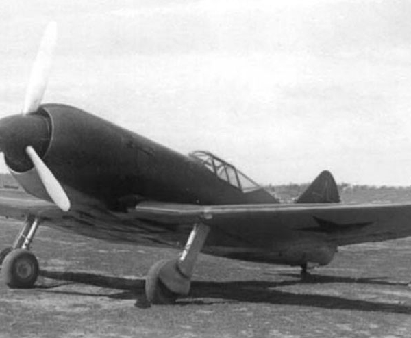 2.МиГ-9Е (И-211).