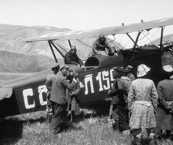 24.Р-5. Посадка в горах Чимгана. 1935 г.