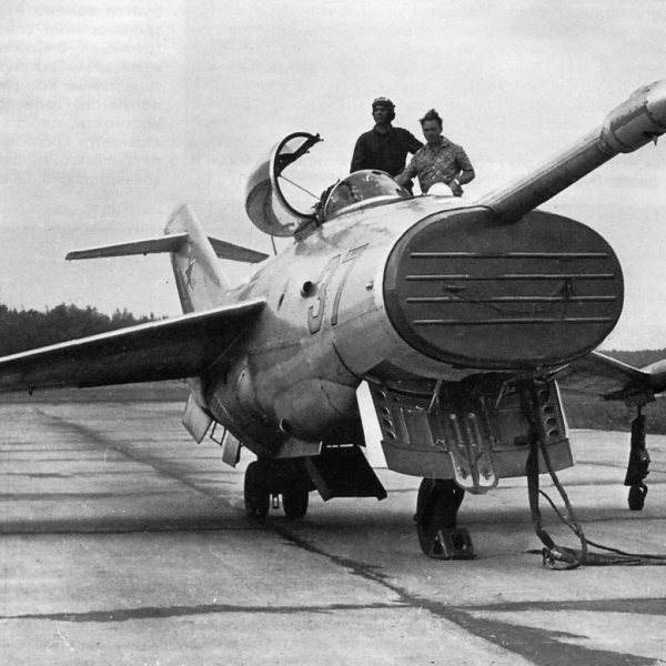 3.Подготовка Як-36 борт. №37 к полету.