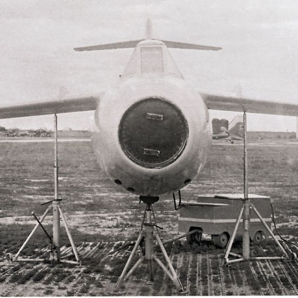 3б.Самолет 174 в ЛИИ.
