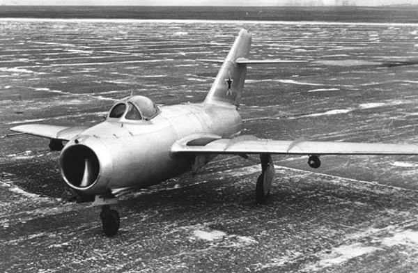 4.МиГ-15 (С-2).