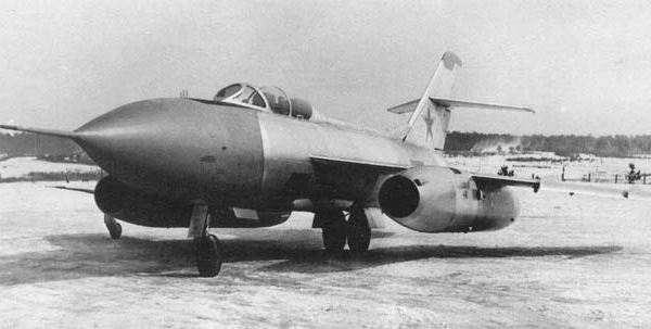 4.Серийный Як-27.