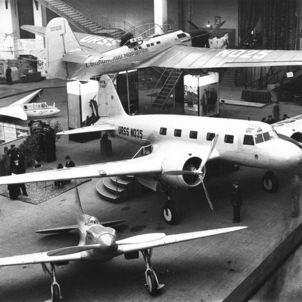 5.ПС-35 (АНТ-35) на авиавыставке в Париже. Ноябрь 1936 г.