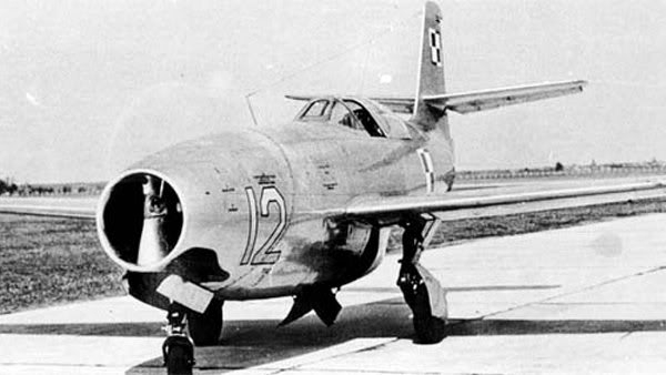 5.Як-23 ВВС Польши.