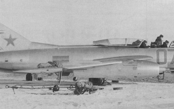 5а.Як-25М на стоянке.