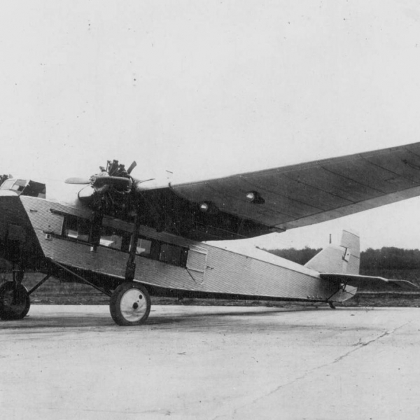 5а1.АНТ-9 с двигателями М-26 на аэродроме завода № 31.