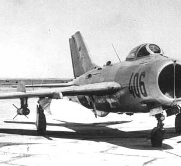 6.МиГ-19 (СМ-2В)