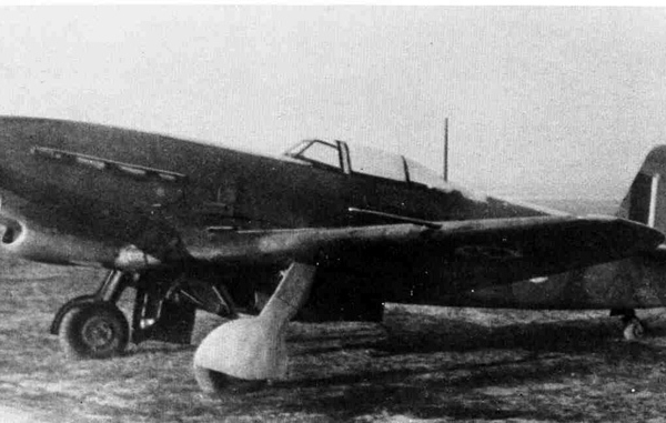 6.Як-9ДД проходивший испытания в RAF.