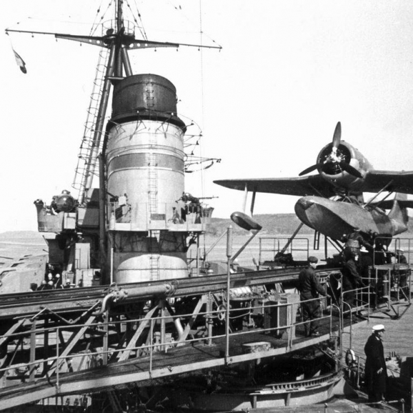 6а.КОР-2 на борту крейсера Лазарь Каганович.