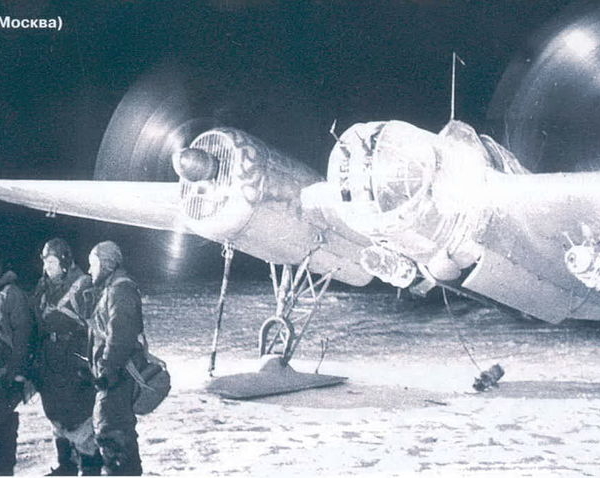 7.СБ-2М-100 перед ночным вылетом. Зима 1941 г.
