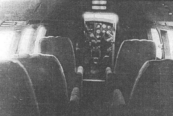 7.Салон самолета ОКО-1. Вид на пилотскую кабину.