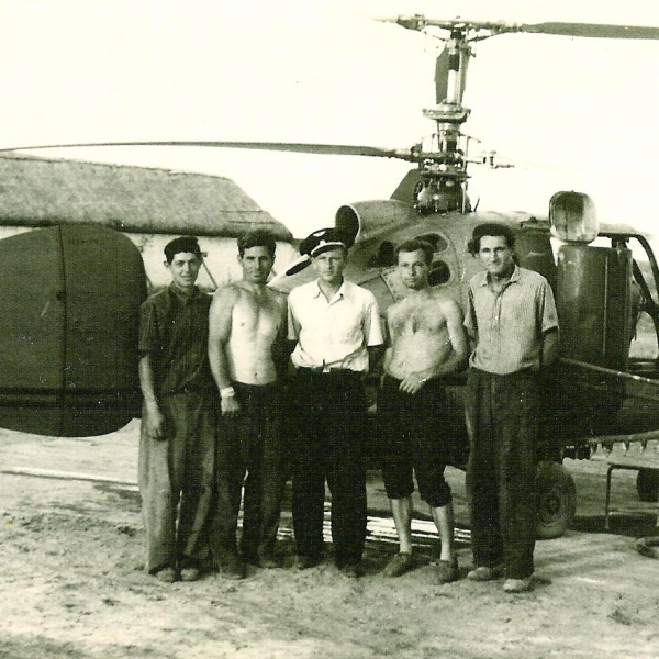 7а.Ка-15СХ и экипаж Е. Царевского. Аэропорт Ставрополь, 1960 год.