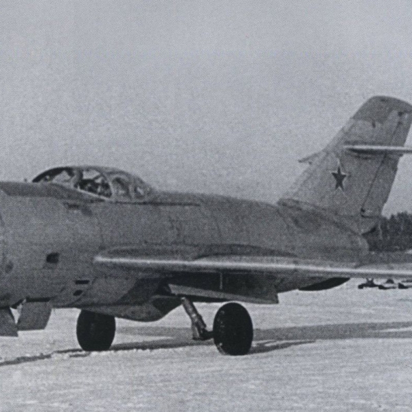 8.Ла-200 с РЛС Коршун. 1951 г. 2