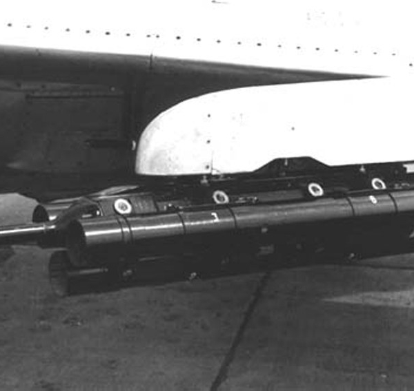 8.МиГ-19 (СМ-2Д)
