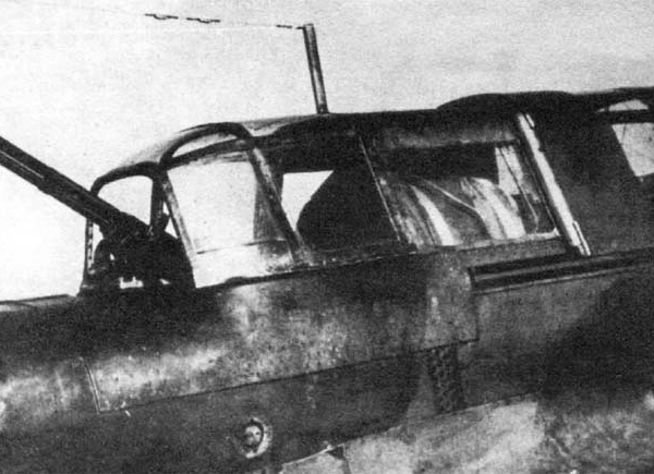 8.Задняя кабина Ил-2 с пулеметом УБТ.
