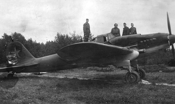 9.Поврежденный Ил-2 872 ШАП (пилот не известен). Август 1941 г.