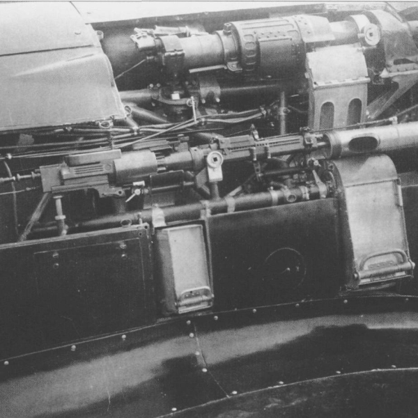 9.Установка пулеметов ШВАК(сверху) и ШКАС на И-28 (Яценко).