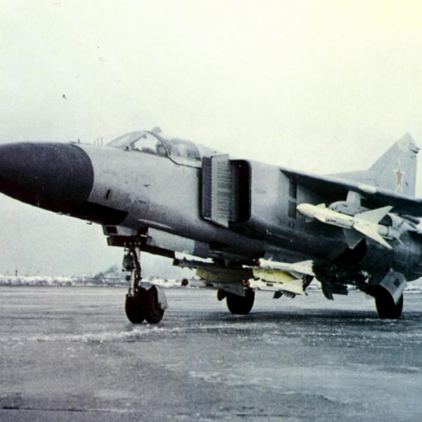 1.Опытный МиГ-23 МС.