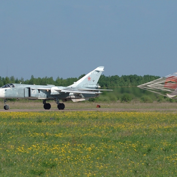 15.Су-24М на пробеге.