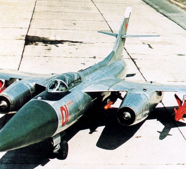 1б.Модернизированный Як-28П с УР Р-3