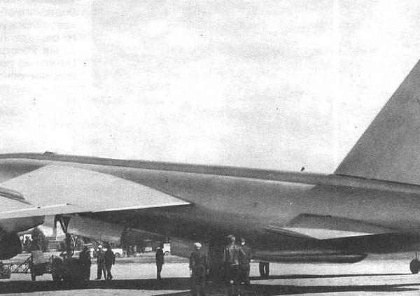 2.М-50А на аэродроме завода № 23.