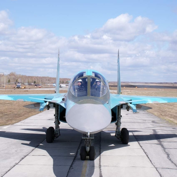 3.Фронтовой бомбардировщик Су-34. 3