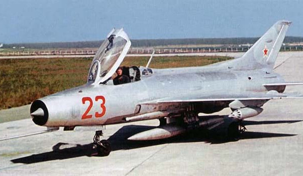 3.МиГ-21Ф (E-6-3)