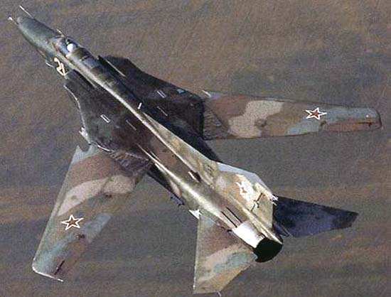 4.МиГ-27Д в полете.