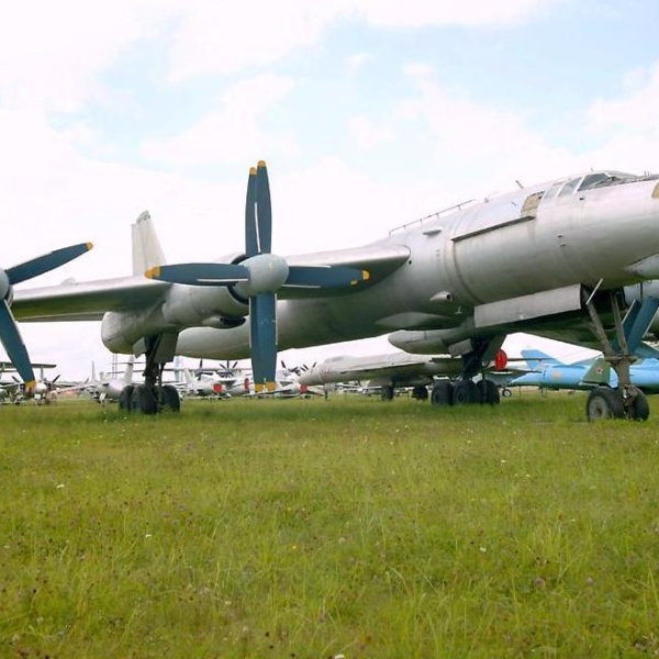 4.Ту-95 в музее ВВС Монино.