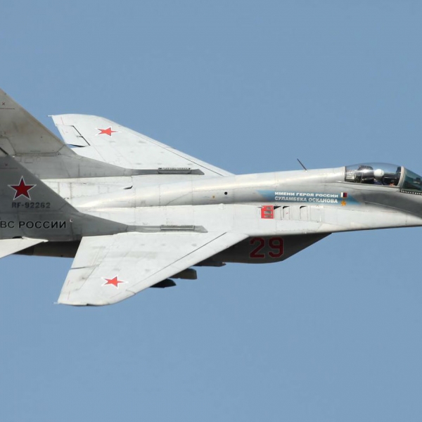7.МиГ-29М ВВС России в полете.
