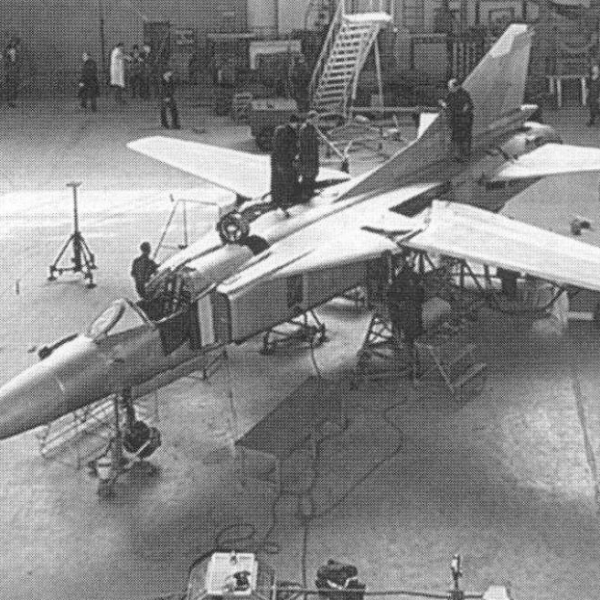 7.Сборка МиГ-23