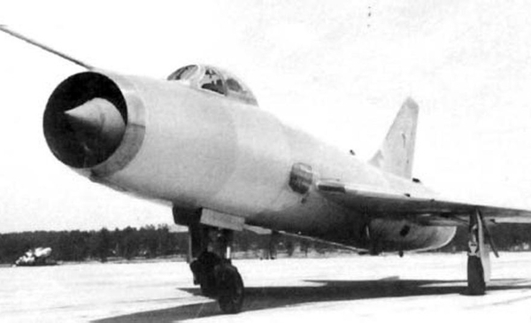 8.Опытный самолет Т-5.