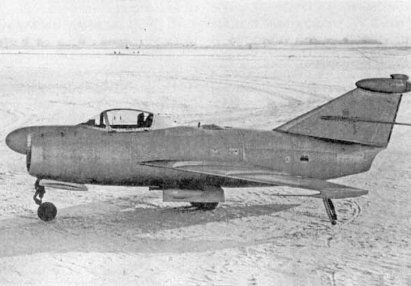 8.Самолет-аналог K (КС-1).