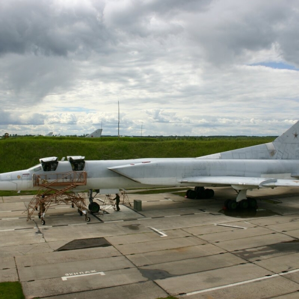 8.Ту-22М3 на стоянке.