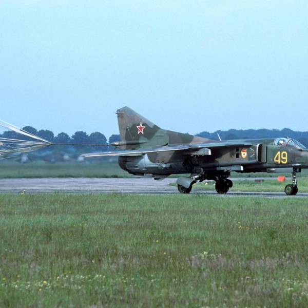 МиГ-27Д после посадки.