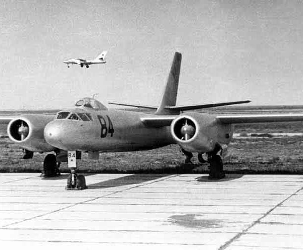 1.Ил-28У.Учебно-тренировочный вариант бомбардировщика.