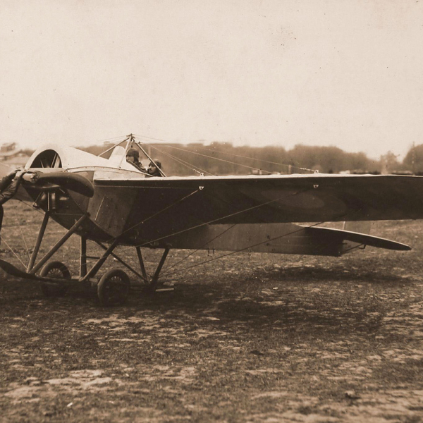 1.Nieuport-IV русской авиации перед вылетом на разведку.