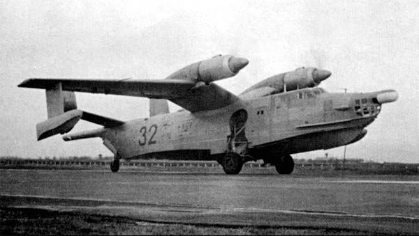 1.Первый экземпляр Бе-12ПС.