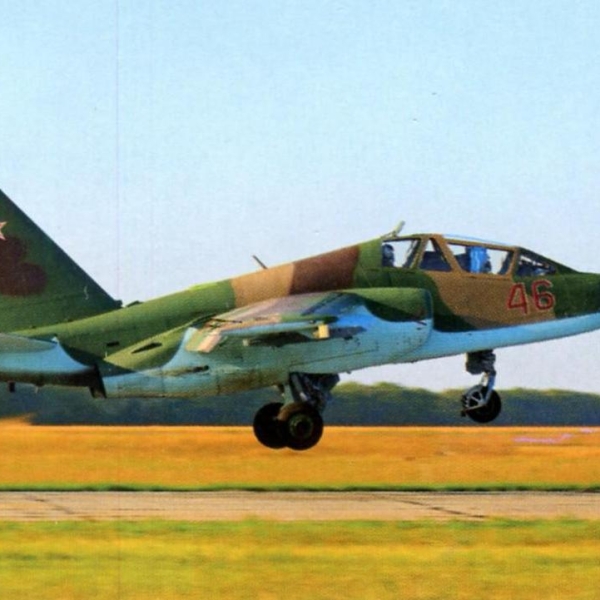 1.Взлет спарки Су-25УБ, авиабаза Приморско-Ахтарск.