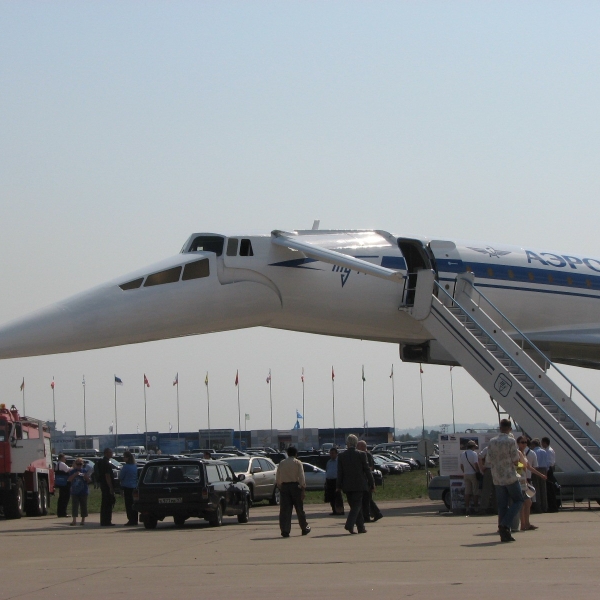 12.Носовая часть Ту-144Д.