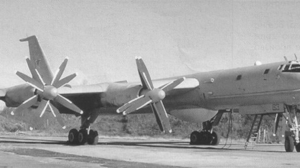 2.Противолодочный самолет Ту-142М3