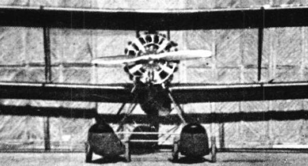 2.Самолет РВ-23. Вид спереди.